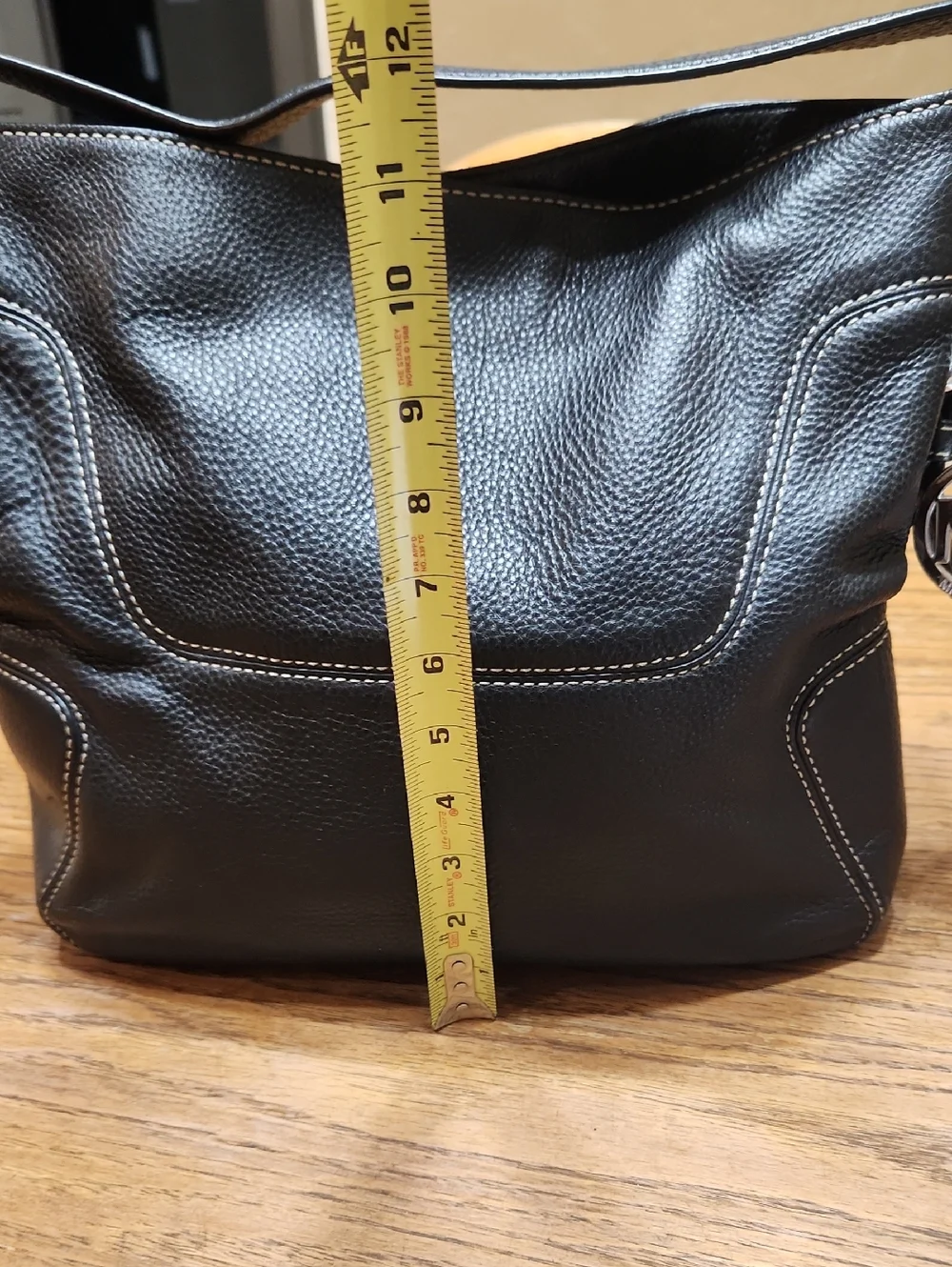 Michael Kors Tote Bag - Picture 3 of 10